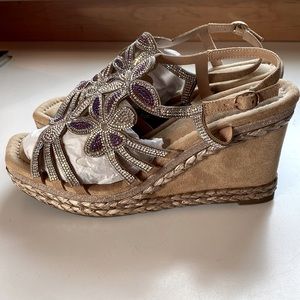 Impo memory foam 8 1/2 OMEGA